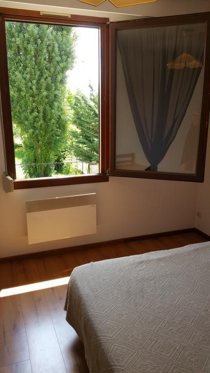 Hotel Le Magiot Montliot-et-Courcelles Zimmer foto