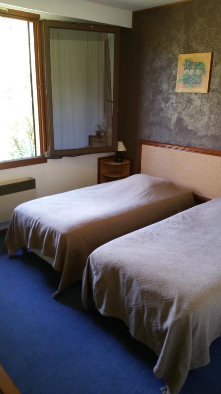 Hotel Le Magiot Montliot-et-Courcelles Zimmer foto