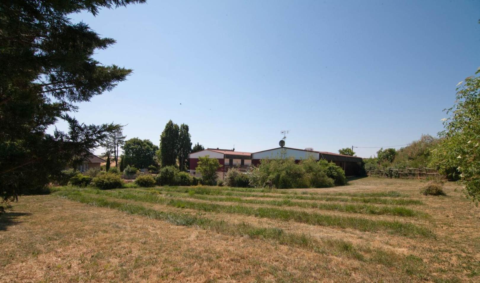 Hotel Le Magiot Montliot-et-Courcelles Exterior foto